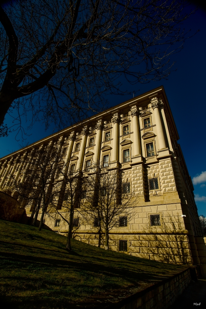 ČERNÍNSKÝ PALÁC 
